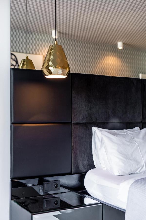 Super-Apartamenty Presidential Suite Poznan Ngoại thất bức ảnh