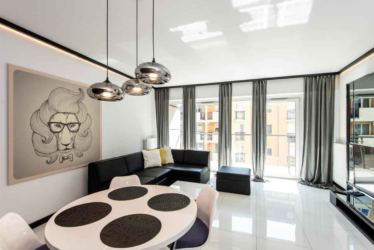 Super-Apartamenty Presidential Suite Poznan Ngoại thất bức ảnh